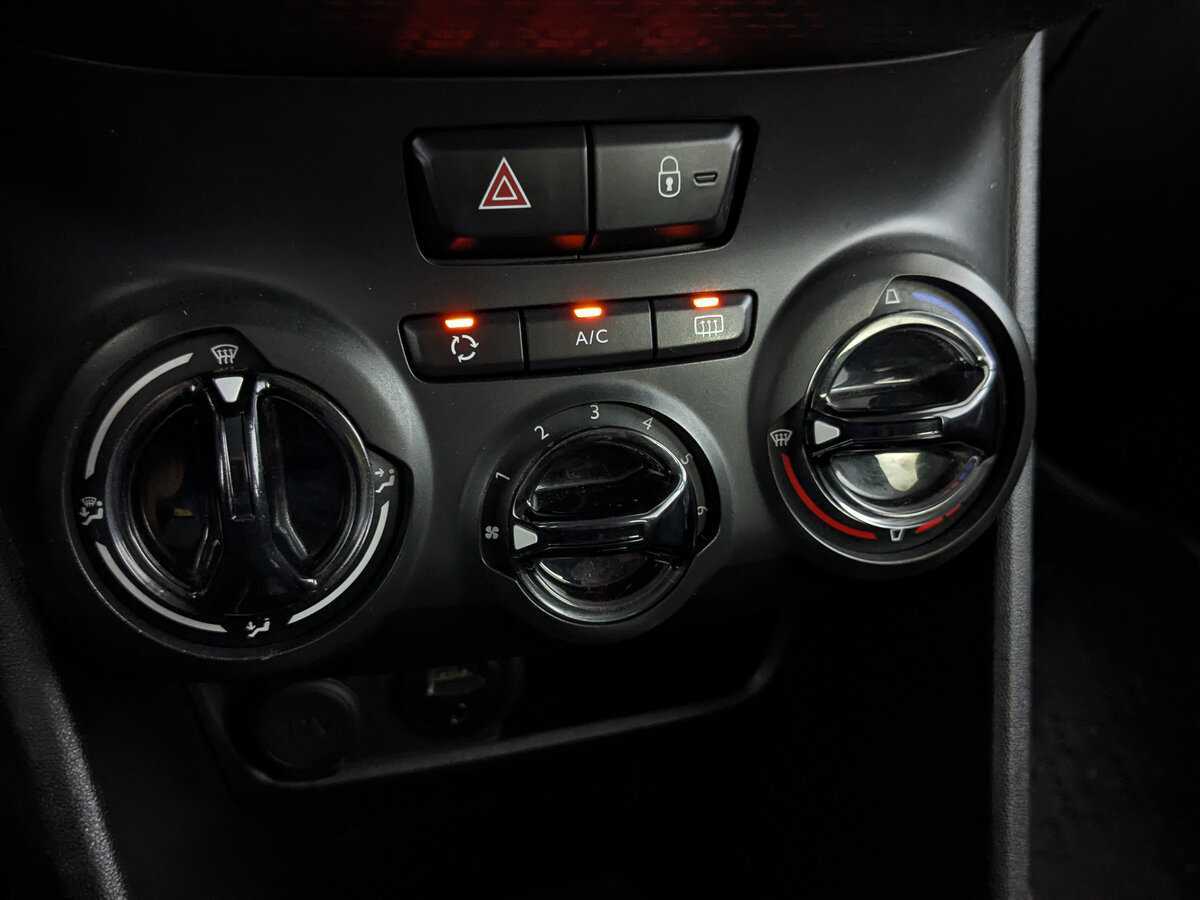 Peugeot 2008, 2014 Фото №21