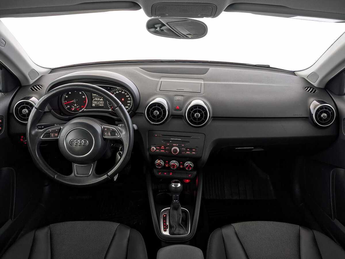 Audi A1 Sportback, 2012 Фото №14