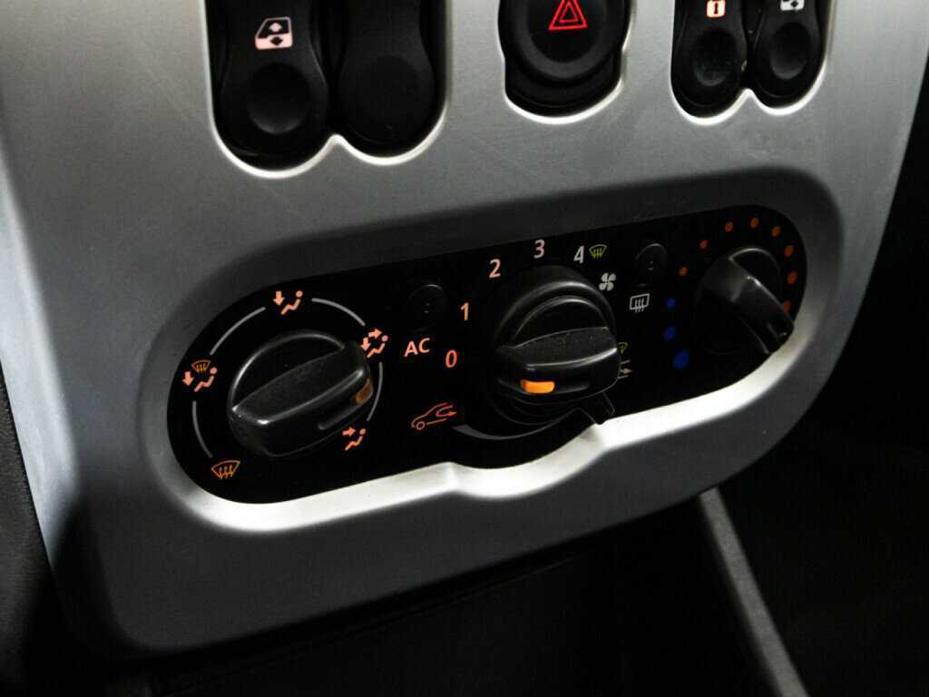 Renault Sandero Stepway, 2013 Фото №15