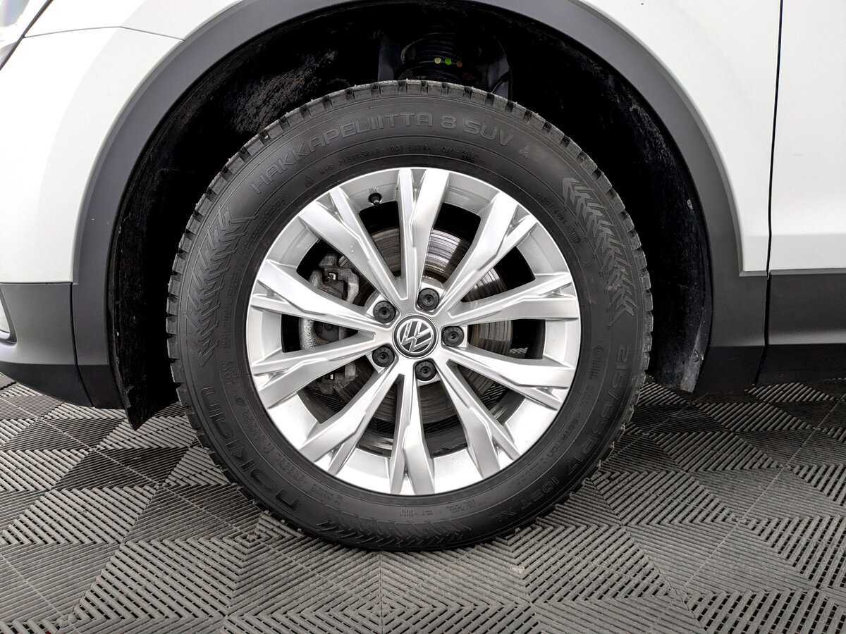 Volkswagen Tiguan, 2020 Фото №18