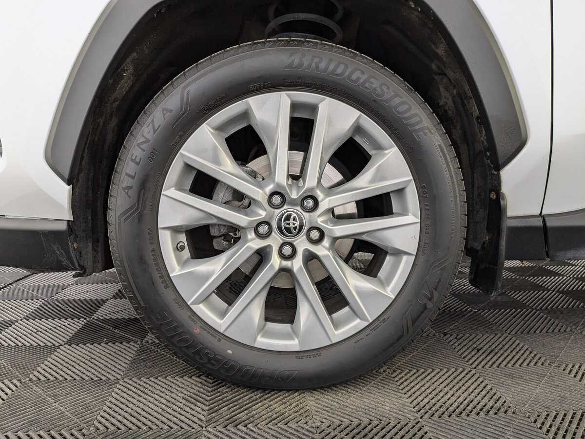 Toyota RAV4, 2021 Фото №12