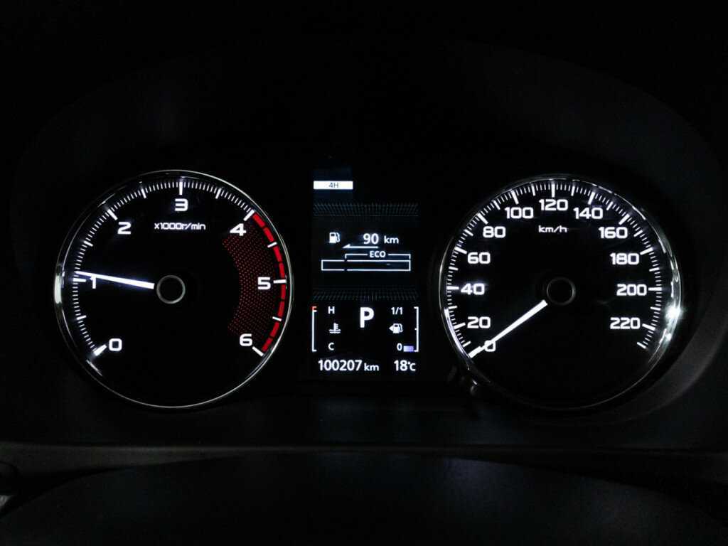 Mitsubishi Pajero Sport, 2018 Фото №12