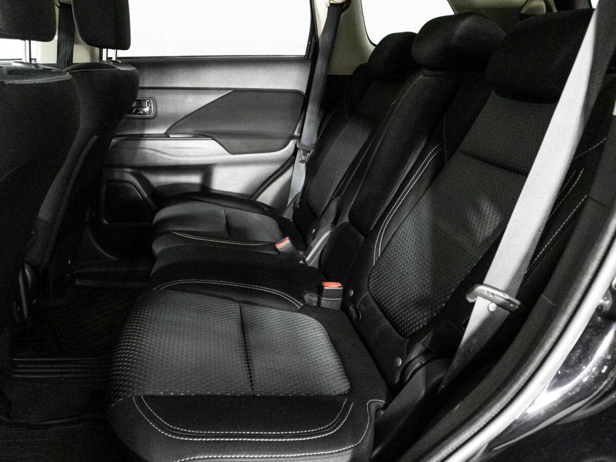 Mitsubishi Outlander, 2021 Фото №10