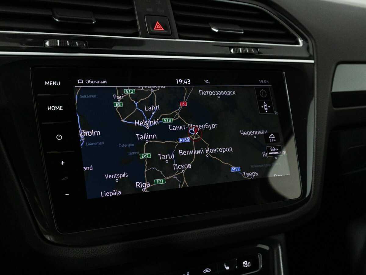 Volkswagen Tiguan, 2018 Фото №19