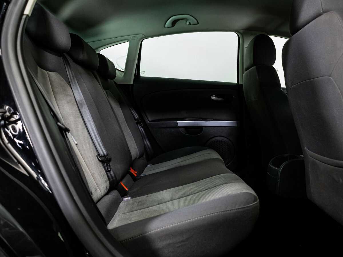 SEAT Leon, 2012 Фото №9