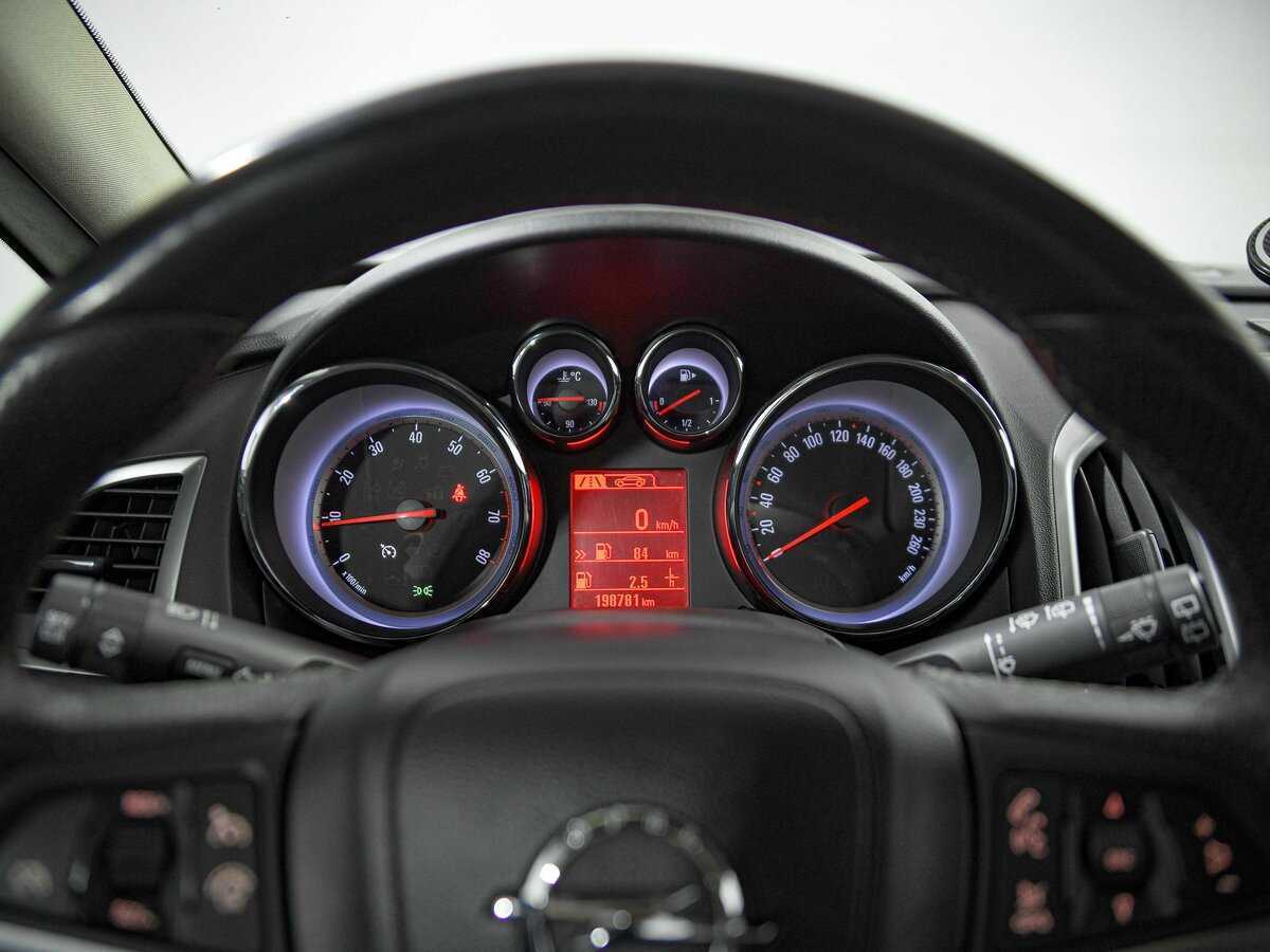 Opel Astra GTC, 2012 - 198 780 км. | Фото №7