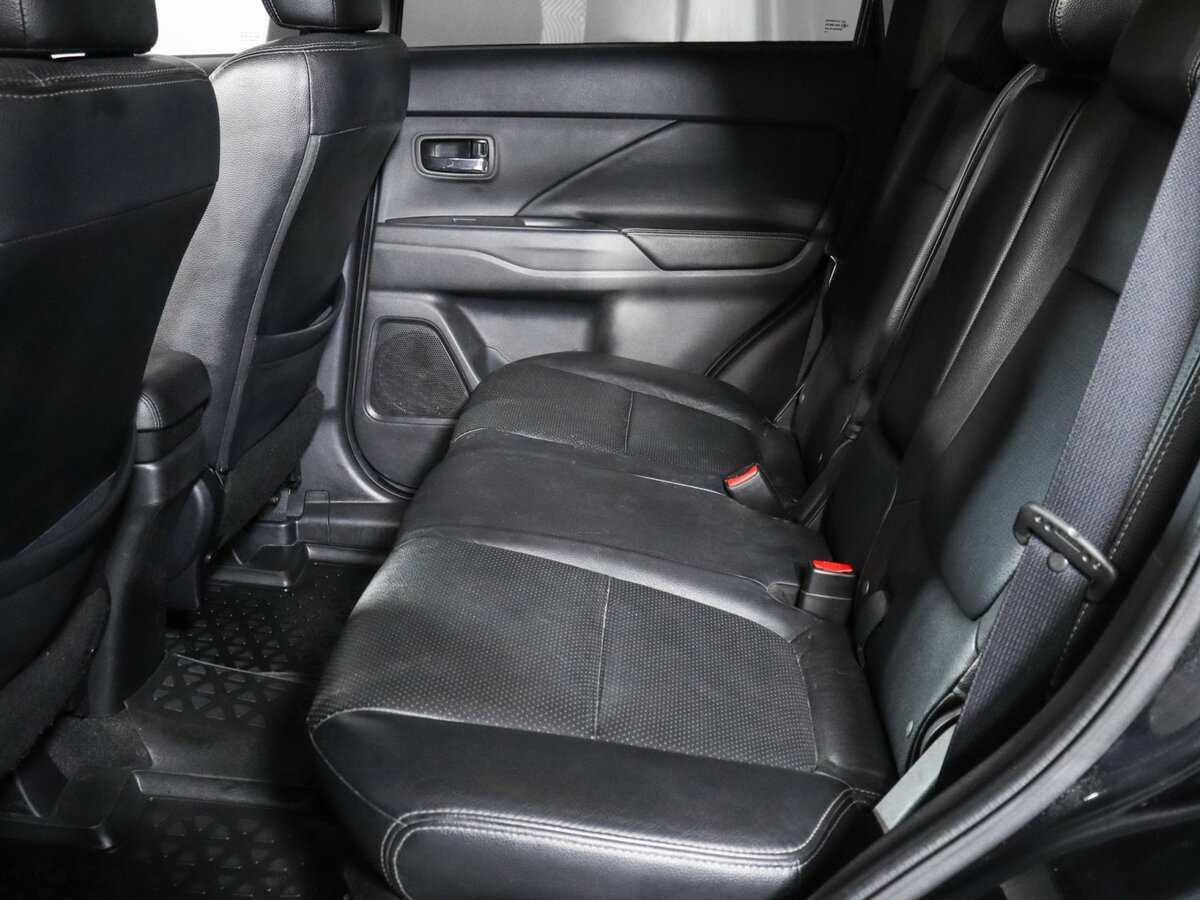 Mitsubishi Outlander, 2014 - 67 349 км. | Фото №4
