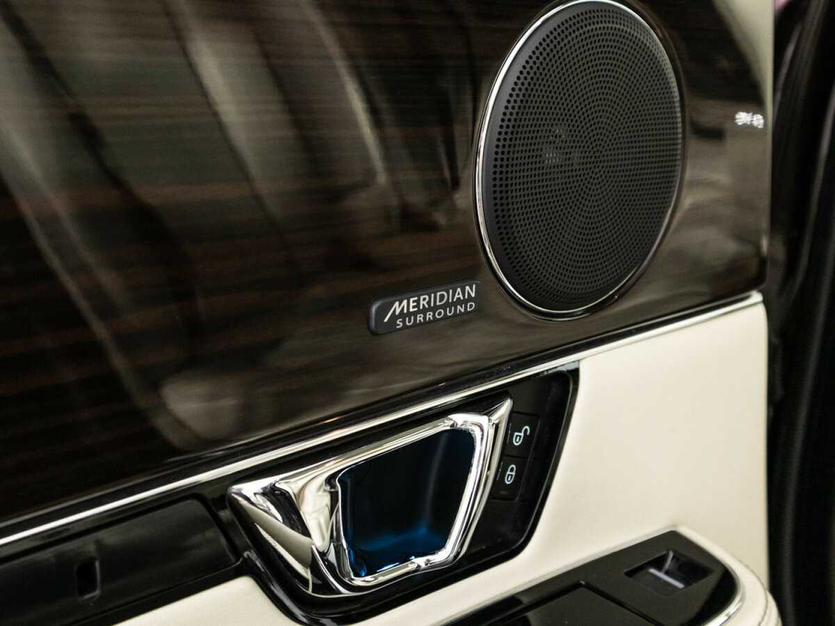 Jaguar XJ, 2015 Фото №22