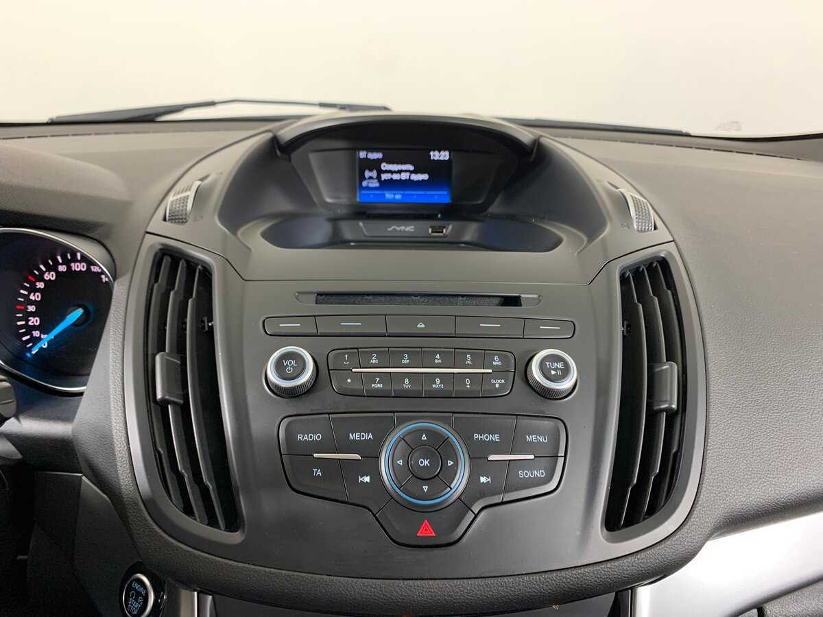 Ford Kuga, 2017 Фото №16