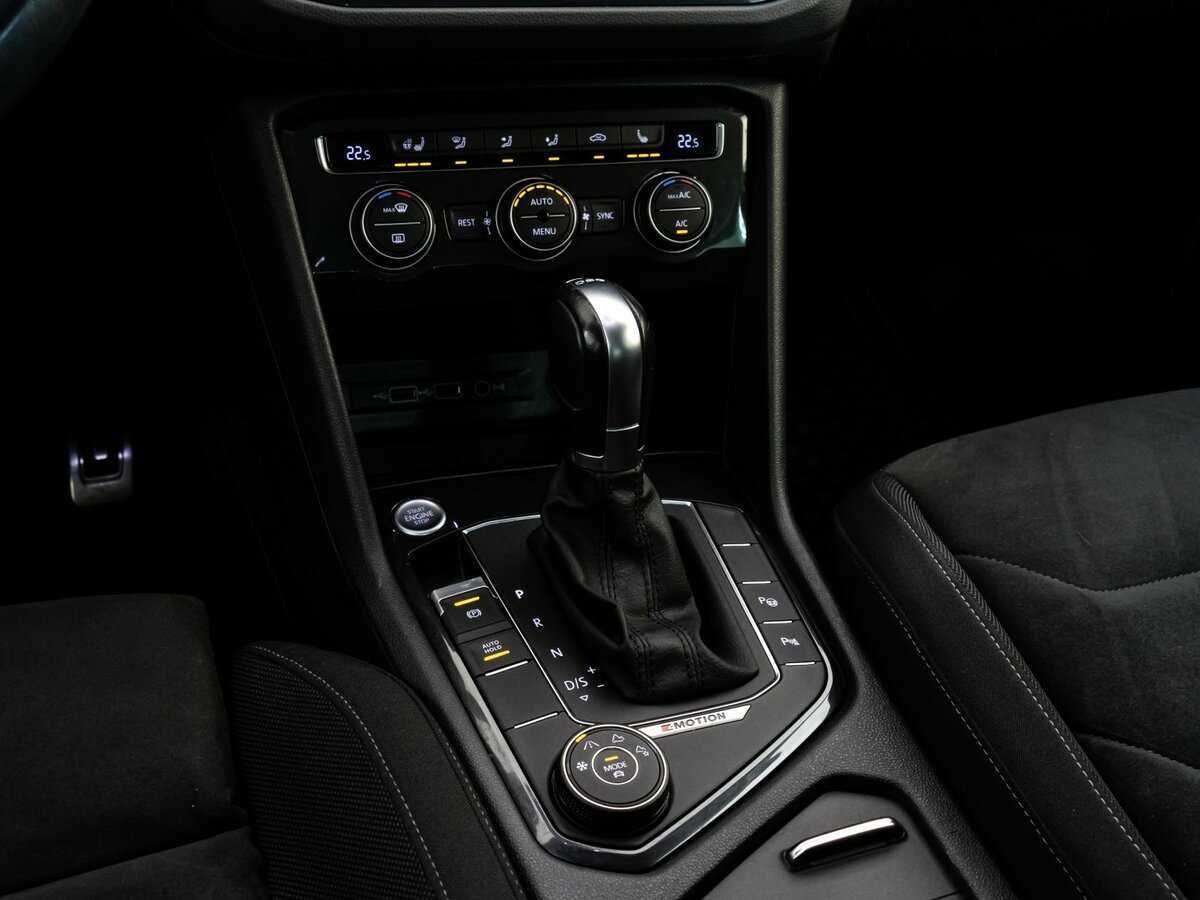 Volkswagen Tiguan, 2019 Фото №11