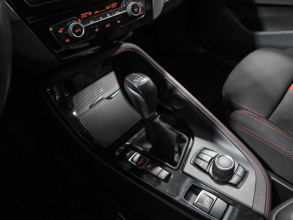 BMW X1 18d xDrive, 2019 Фото №14