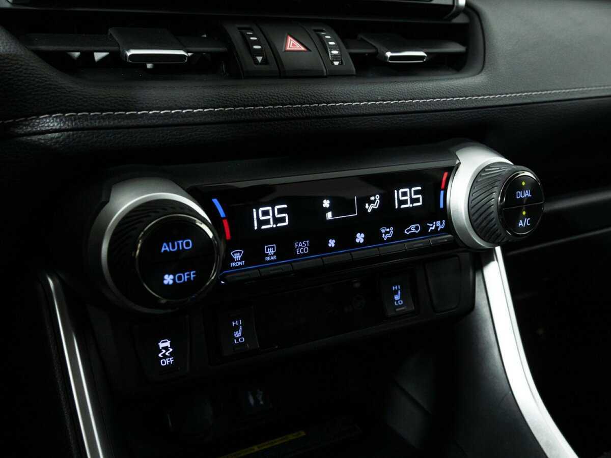 Toyota RAV4, 2020 Фото №19