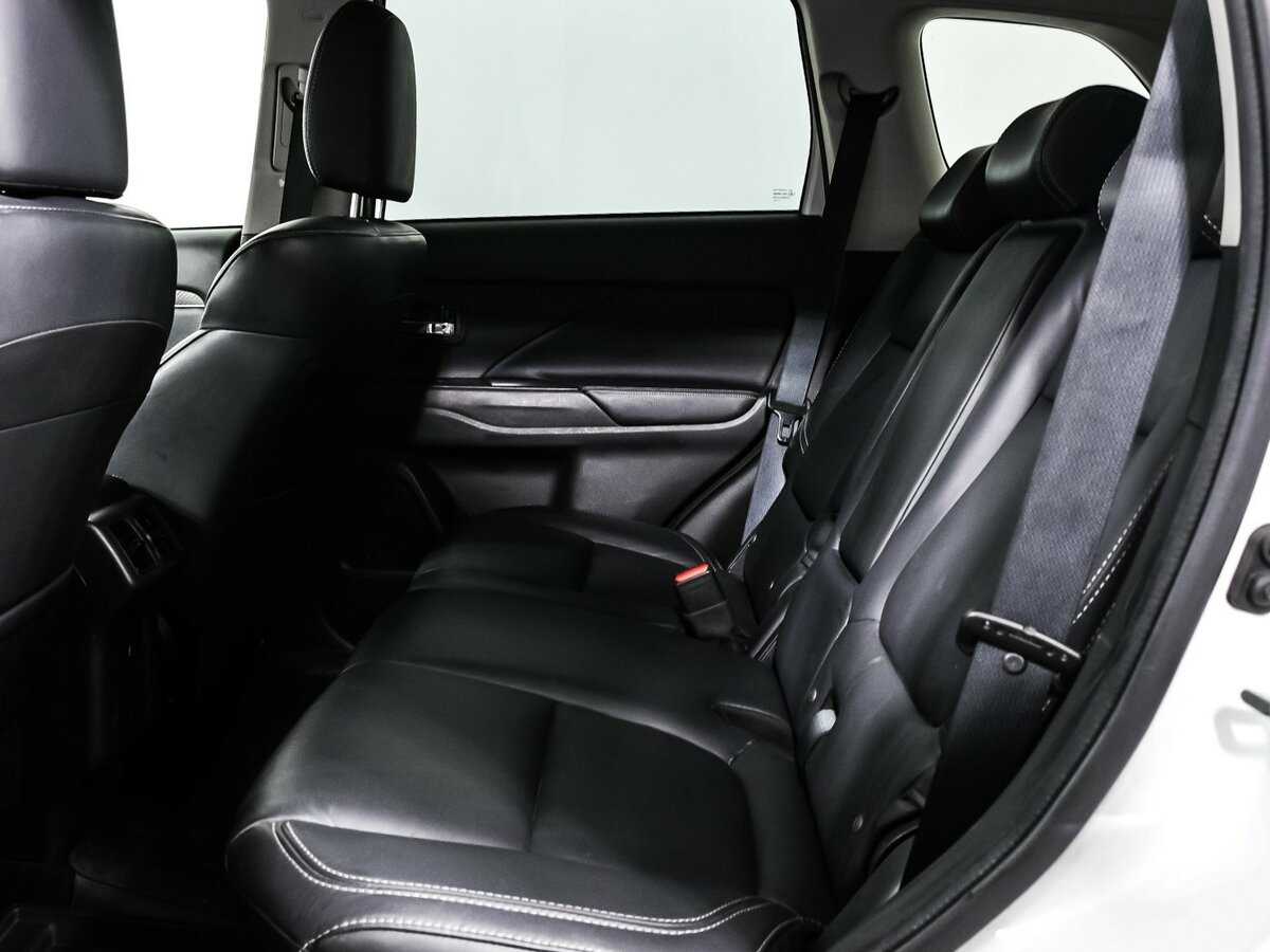 Mitsubishi Outlander, 2019 Фото №11