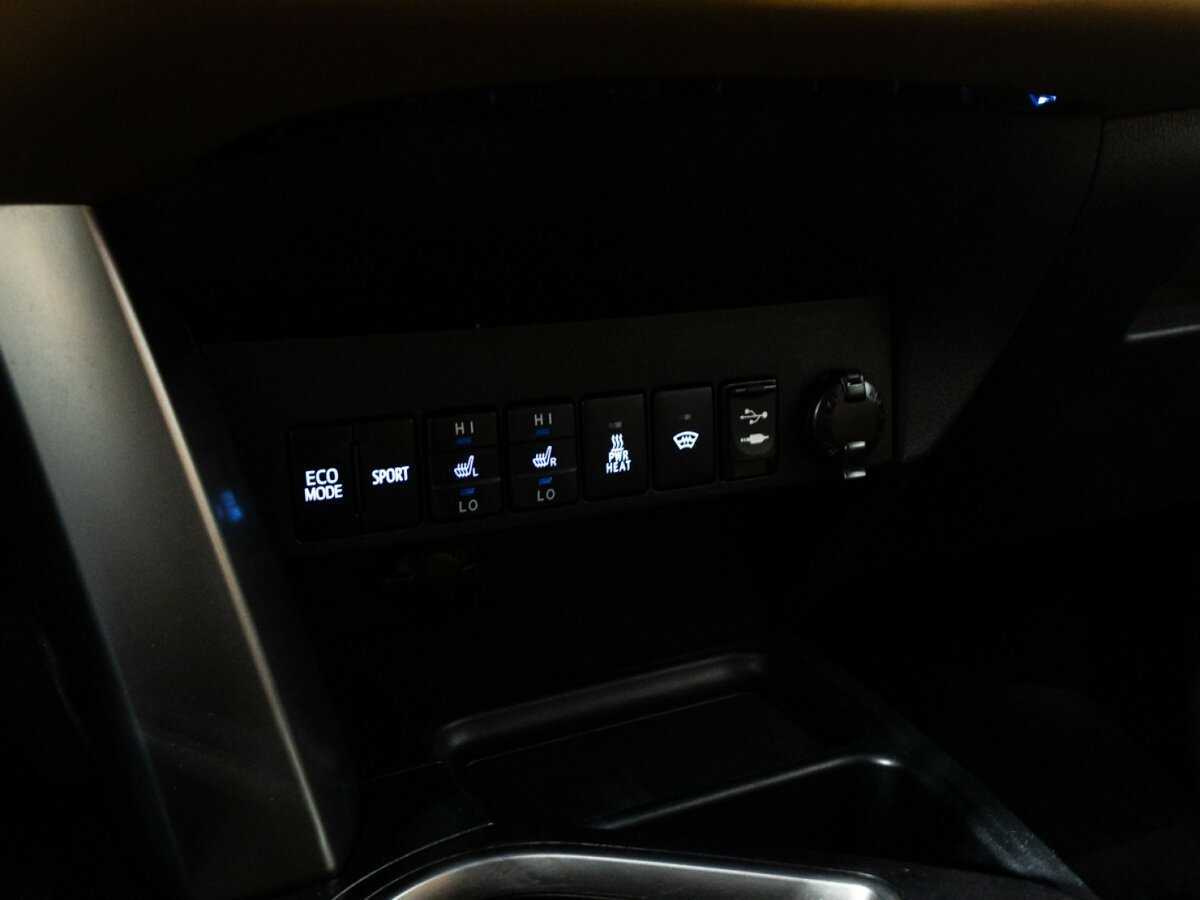 Toyota RAV4, 2019 Фото №21