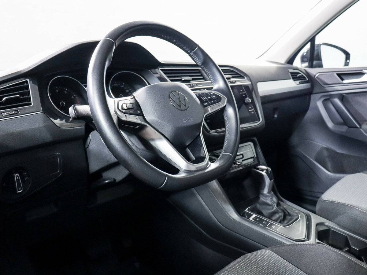 Volkswagen Tiguan, 2021 Фото №14