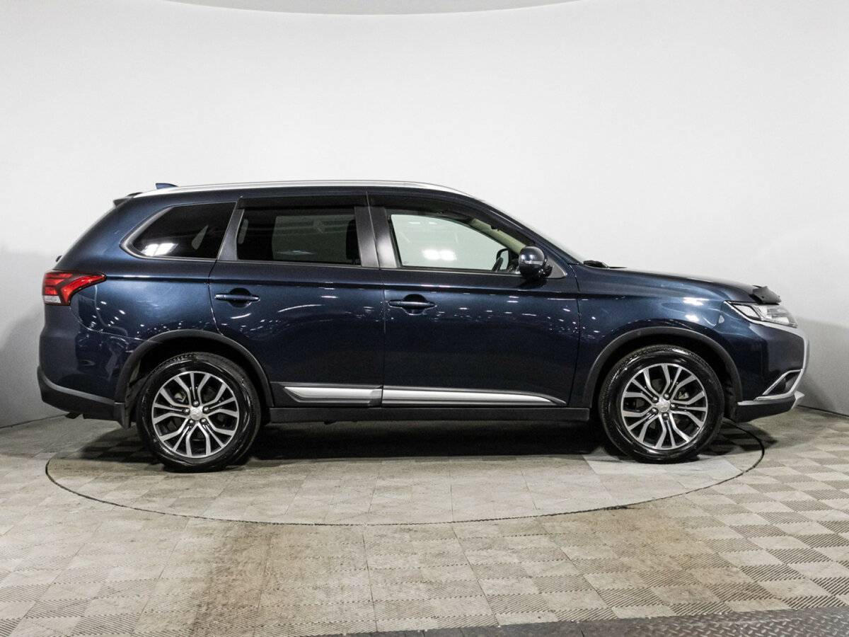 Mitsubishi Outlander, 2018 - 88 790 км. | Фото №4