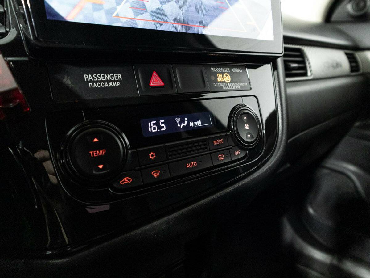 Mitsubishi Outlander, 2017 Фото №16