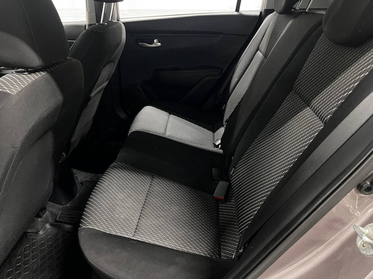 Kia Rio X-Line, 2019 Фото №12