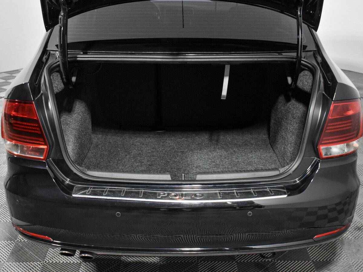 Volkswagen Polo, 2018 Фото №18