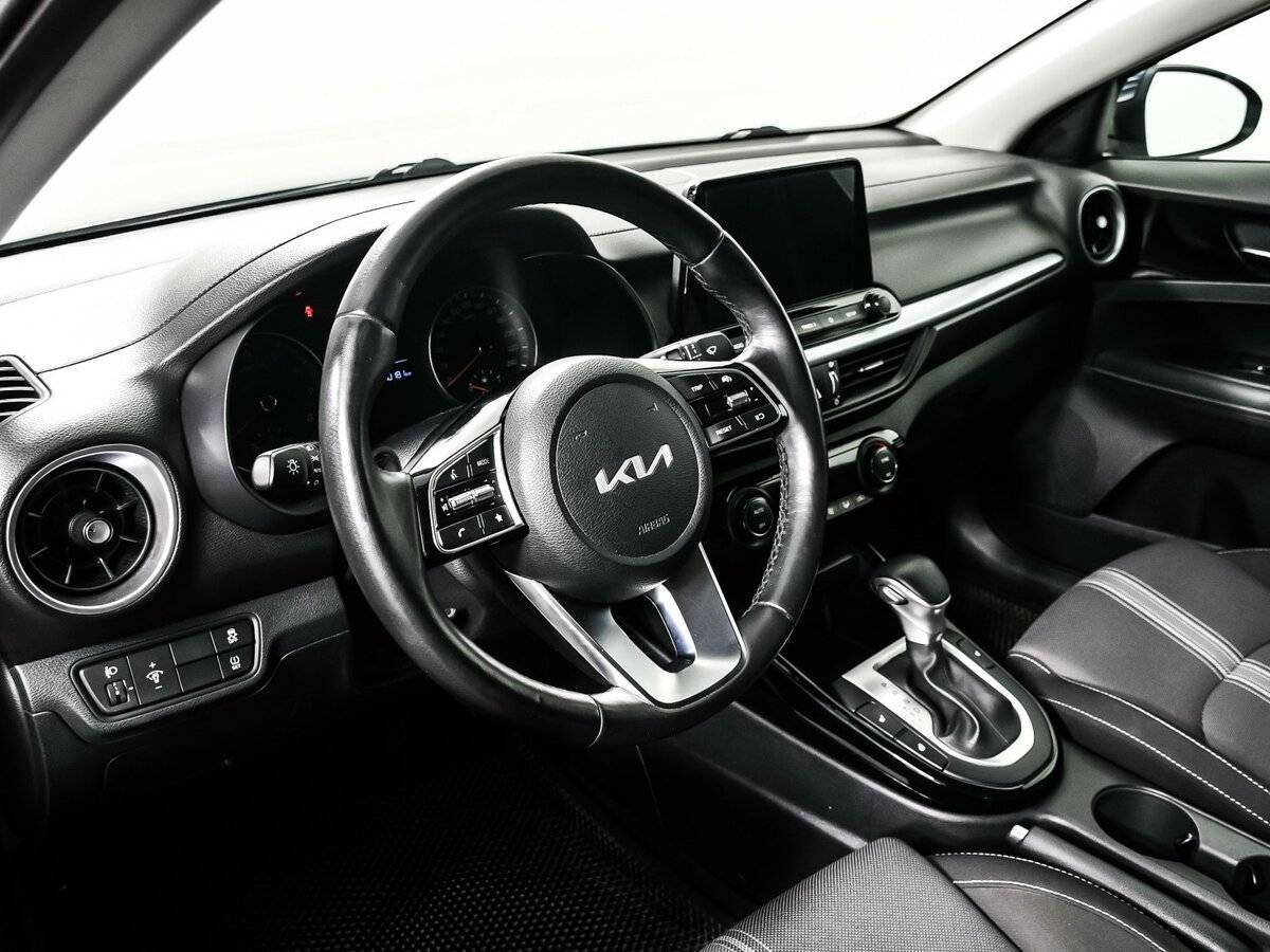 Kia Cerato, 2022 Фото №13