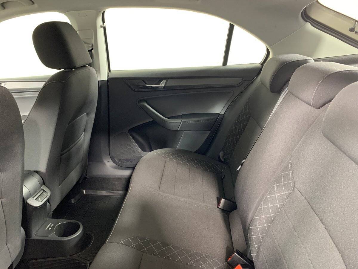 Skoda Rapid, 2020 Фото №18