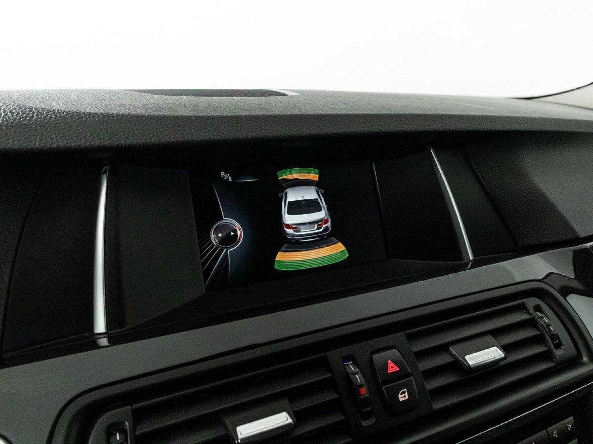 BMW 5 серии 520i, 2014 Фото №20