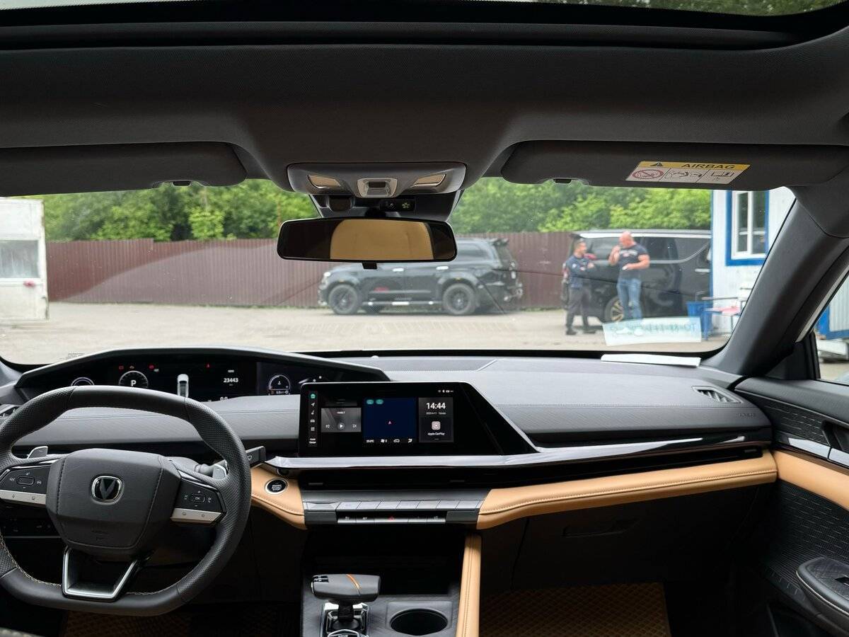 Changan UNI-V, 2023 Фото №12