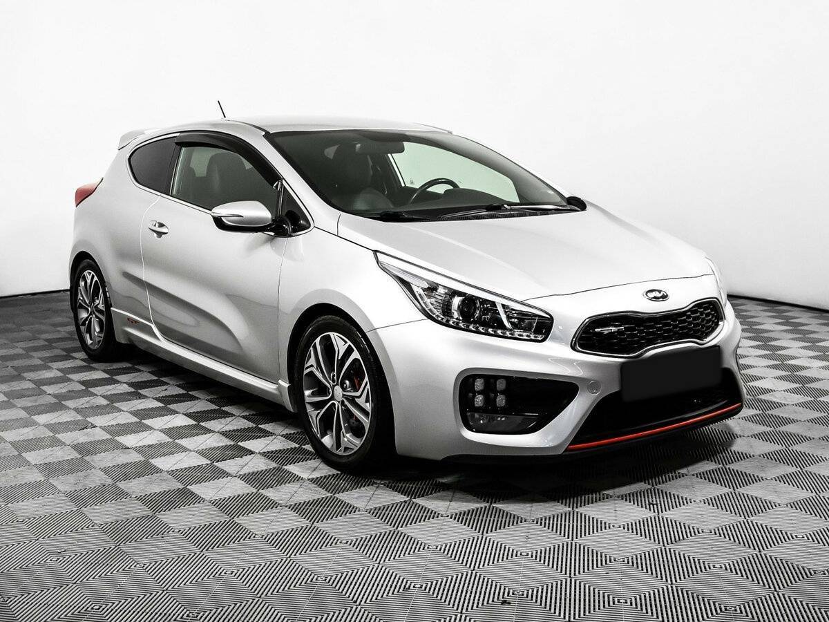 Kia Ceed GT, 2015 Фото №3