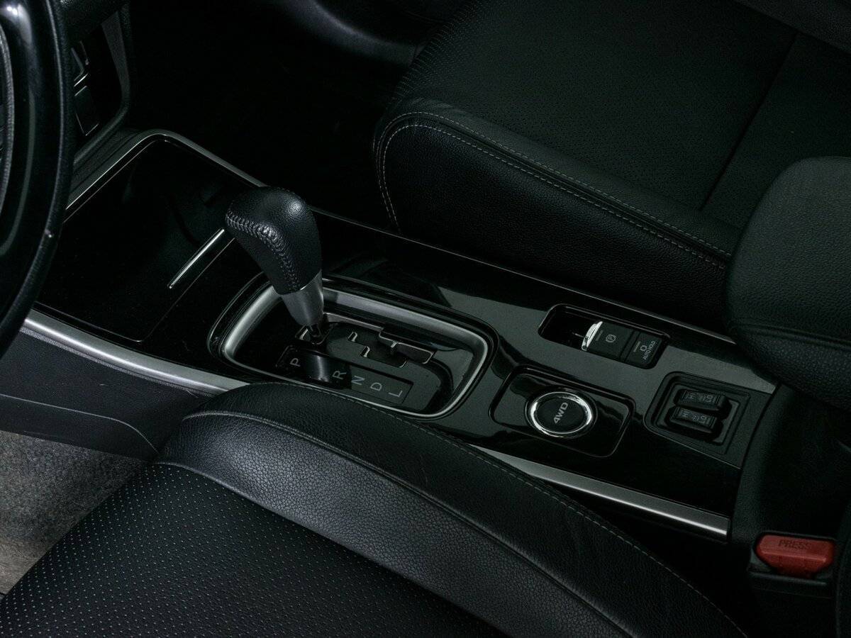 Mitsubishi Outlander, 2018 Фото №16