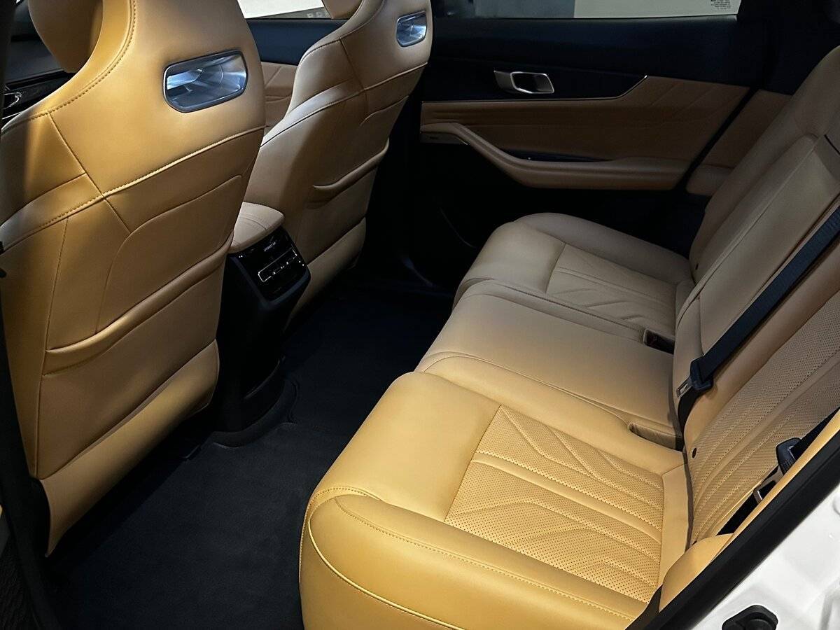 Changan UNI-K, 2023 Фото №9