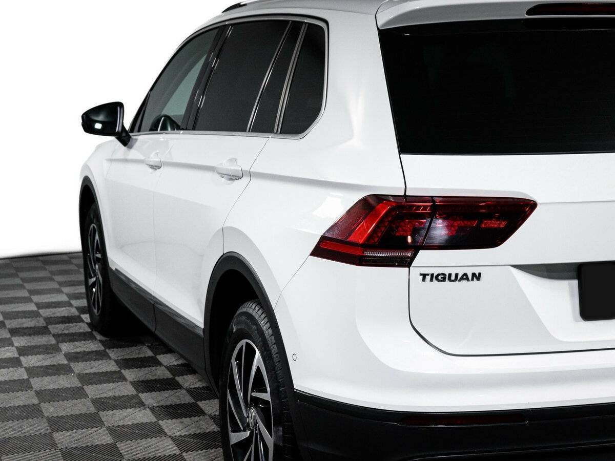 Volkswagen Tiguan, 2018 Фото №18