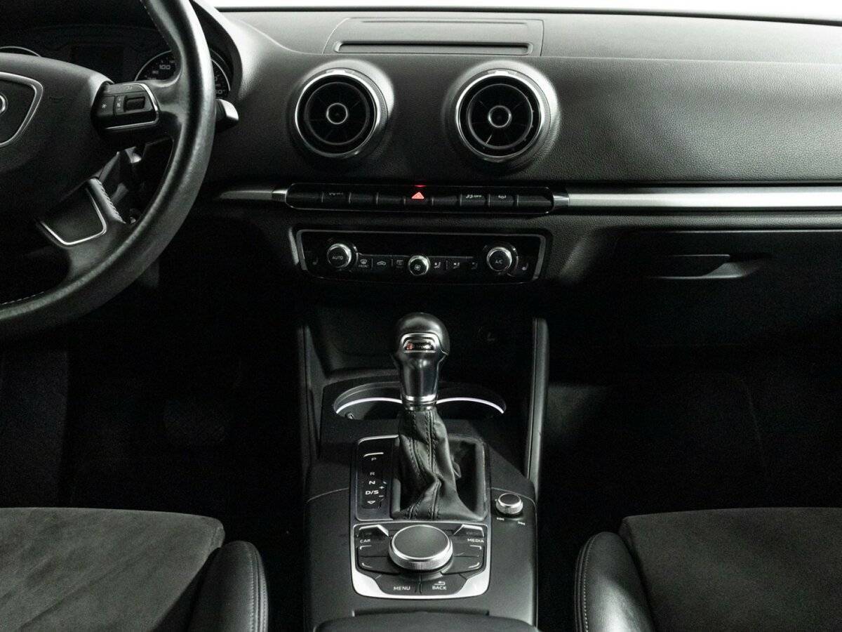 Audi A3 Sportback, 2013 Фото №14