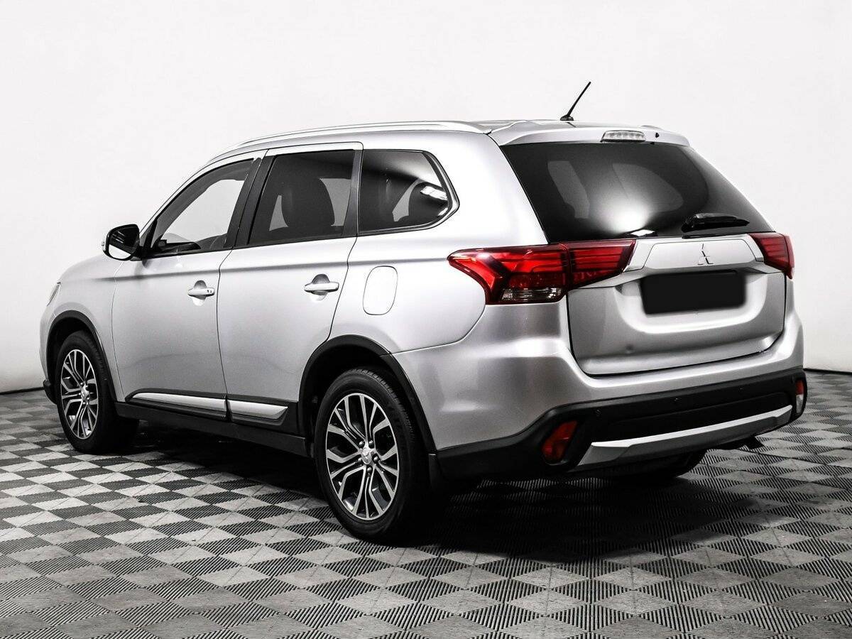 Mitsubishi Outlander, 2015 Фото №7