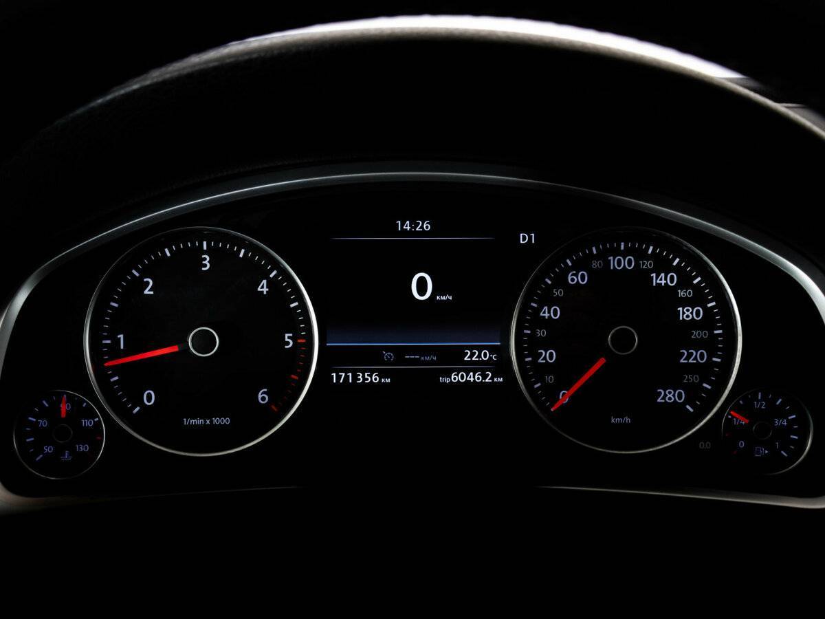 Volkswagen Touareg, 2016 Фото №17