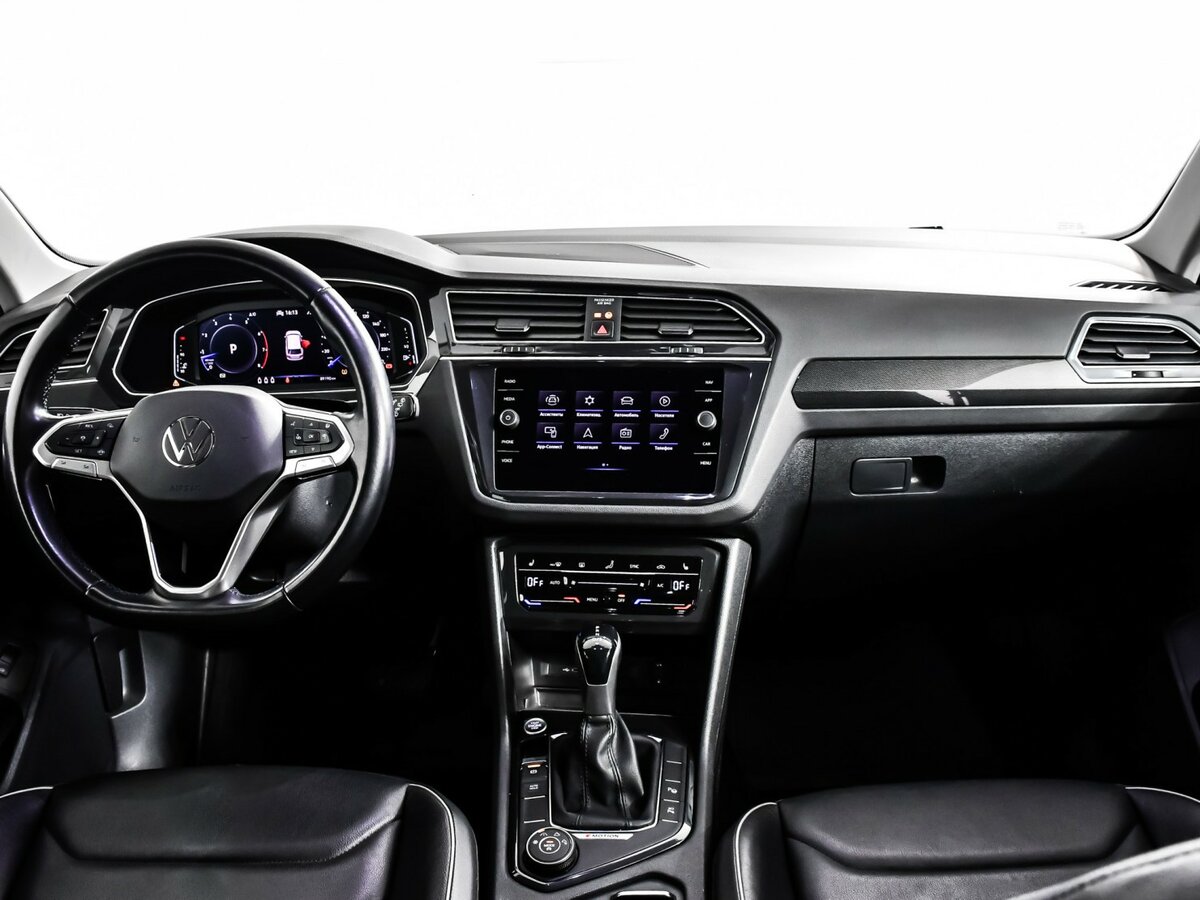 Volkswagen Tiguan II Рестайлинг, 2020 Фото №10