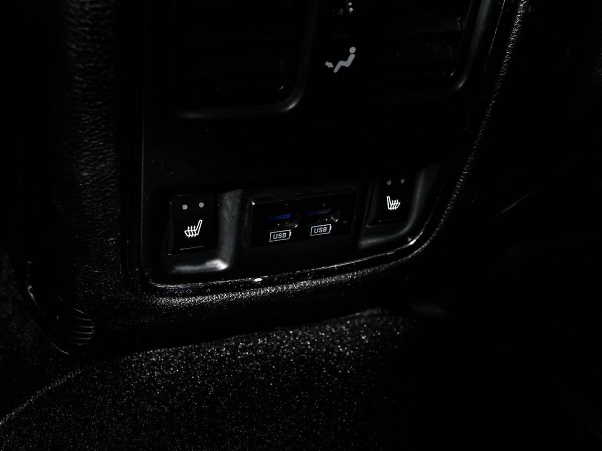 Jeep Grand Cherokee IV (WK2) Рестайлинг, 2013 Фото №14