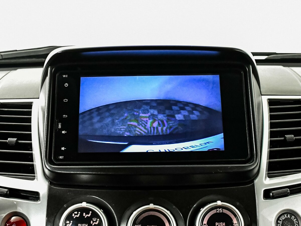 Mitsubishi Pajero Sport II Рестайлинг, 2013 Фото №16