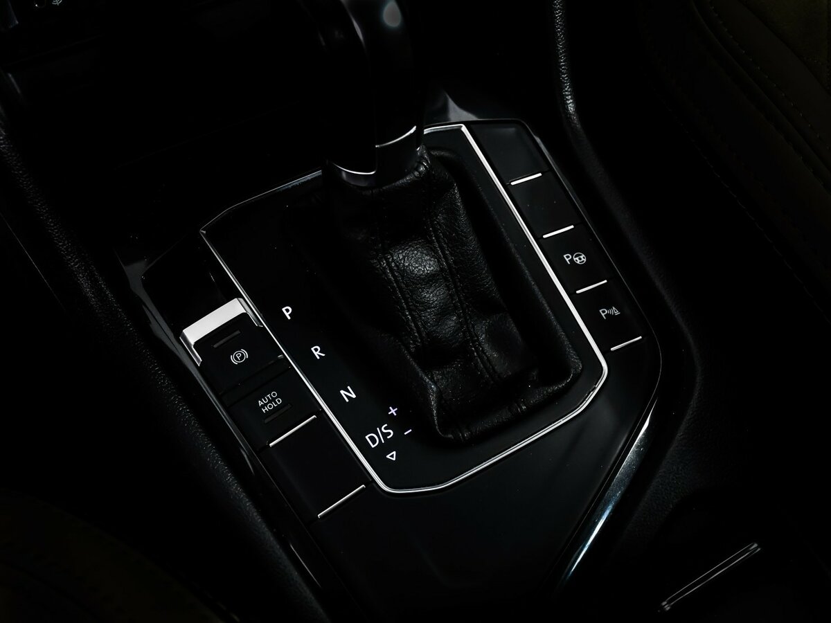 Volkswagen Tiguan II, 2017 Фото №15