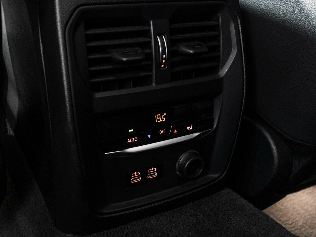 BMW 3 серии 318d VII (G2x), 2020 Фото №20