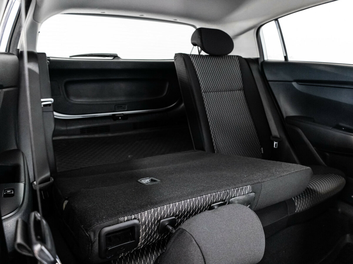 Kia Rio X-Line IV, 2018 Фото №15