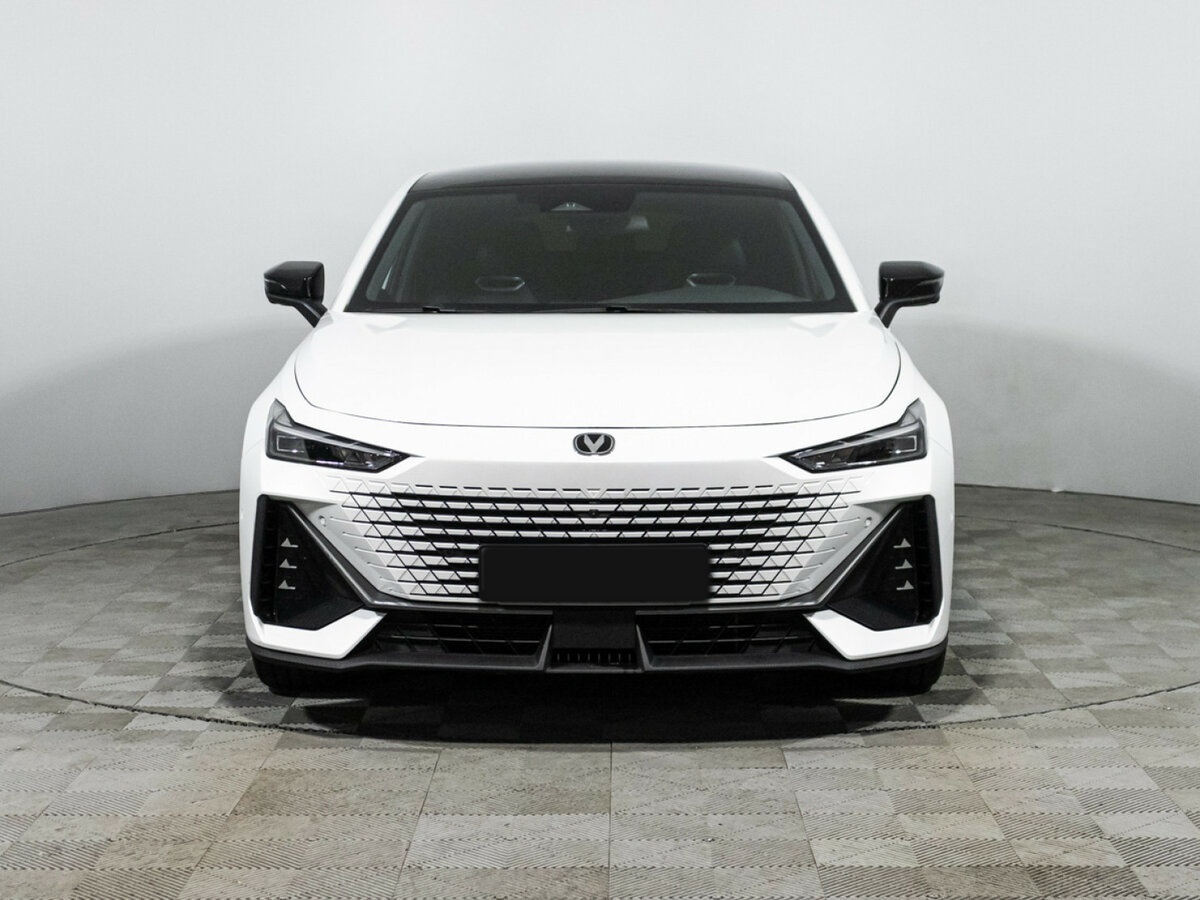 Changan UNI-V I, 2023 - 10 335 км. | Фото №2