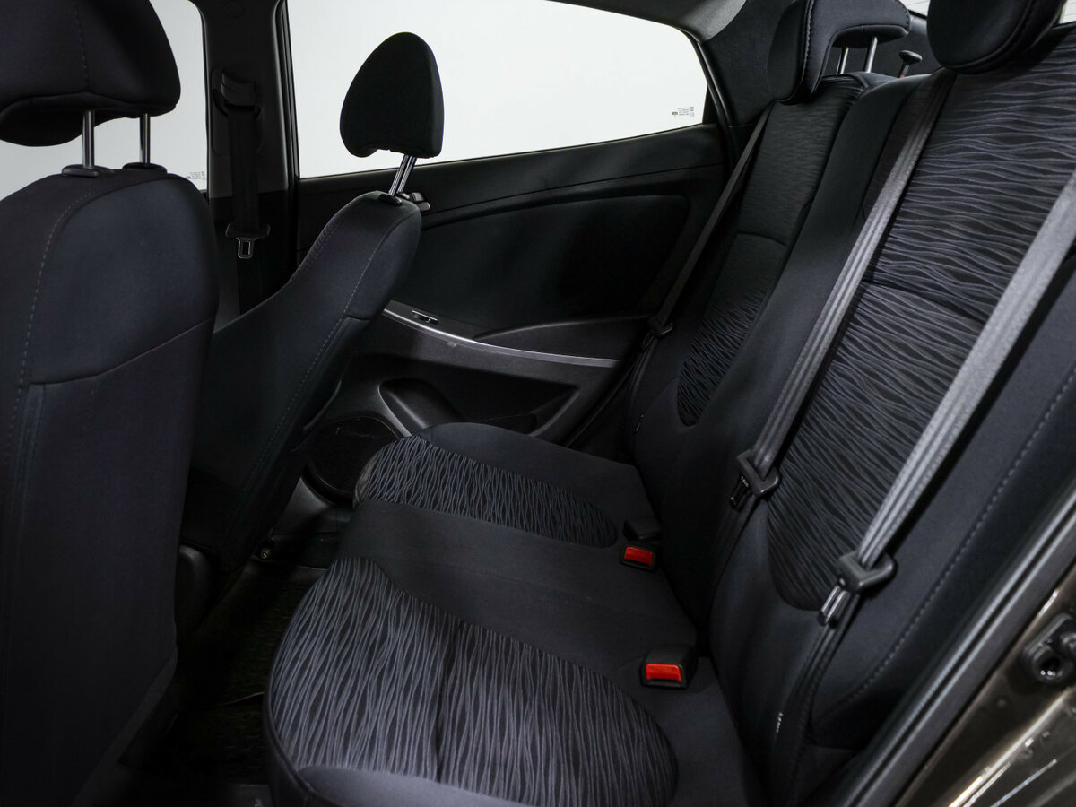 Hyundai Solaris I Рестайлинг, 2015 Фото №12