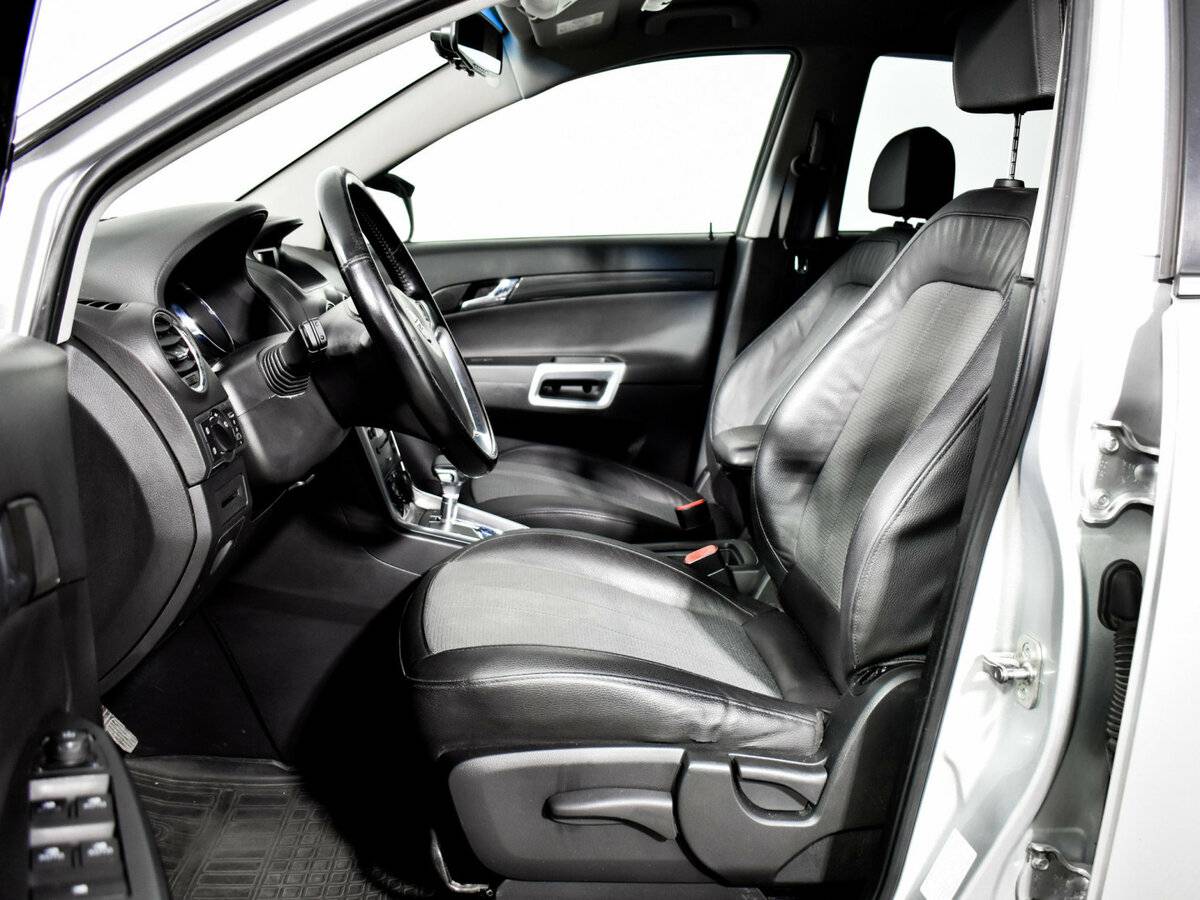 Opel Antara I Рестайлинг, 2013 Фото №10