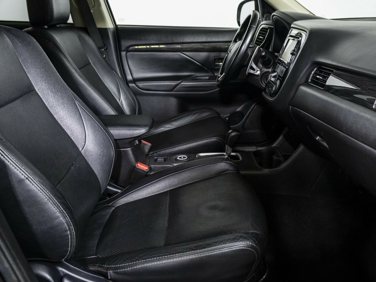 Mitsubishi Outlander III Рестайлинг 2, 2015 - 265 077 км. | Фото №8