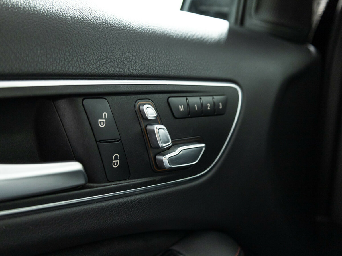 Mercedes-Benz A-Класс 200 III (W176) Рестайлинг, 2016 Фото №16