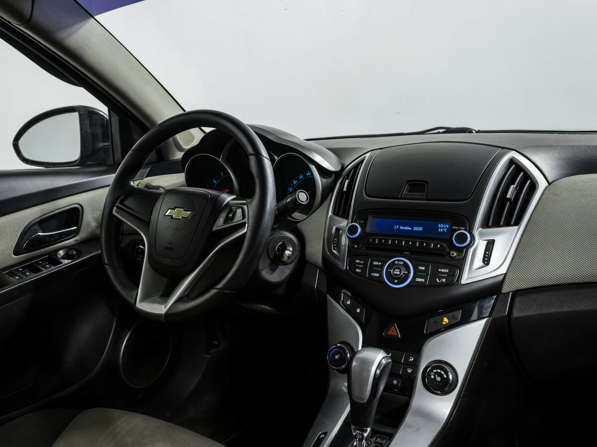 Chevrolet Cruze I Рестайлинг, 2013 Фото №7