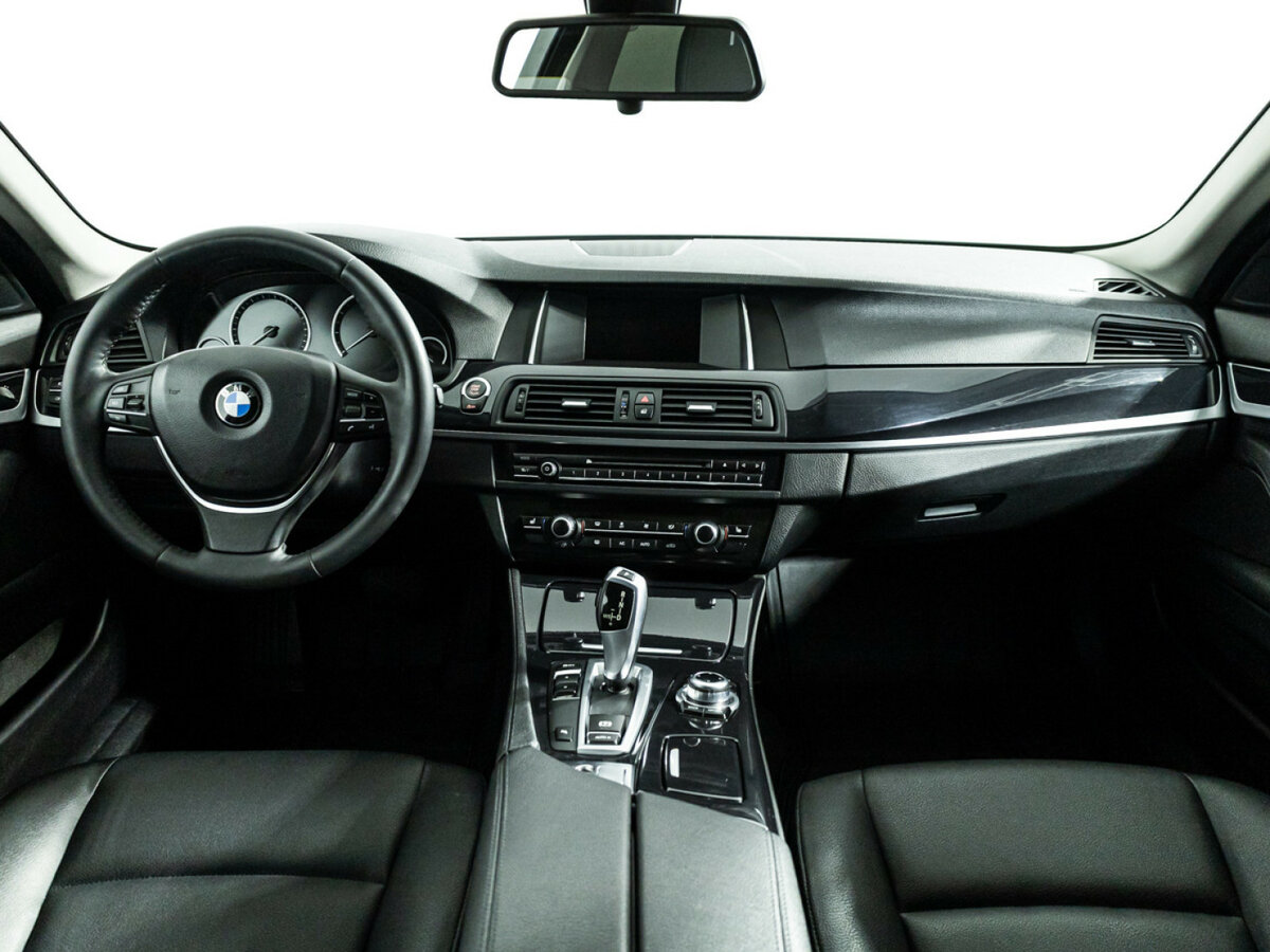 BMW 5 серии 520i VI (F10/F11/F07) Рестайлинг, 2016 Фото №13