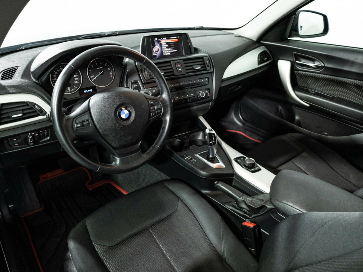 BMW 1 серии 116i II (F20/F21), 2013 Фото №11
