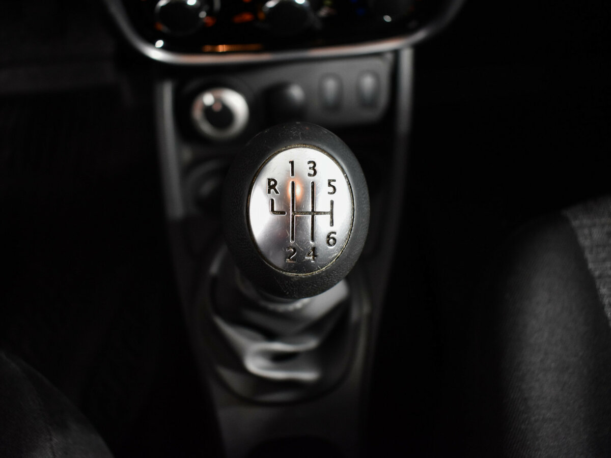 Renault Duster I, 2013 Фото №17