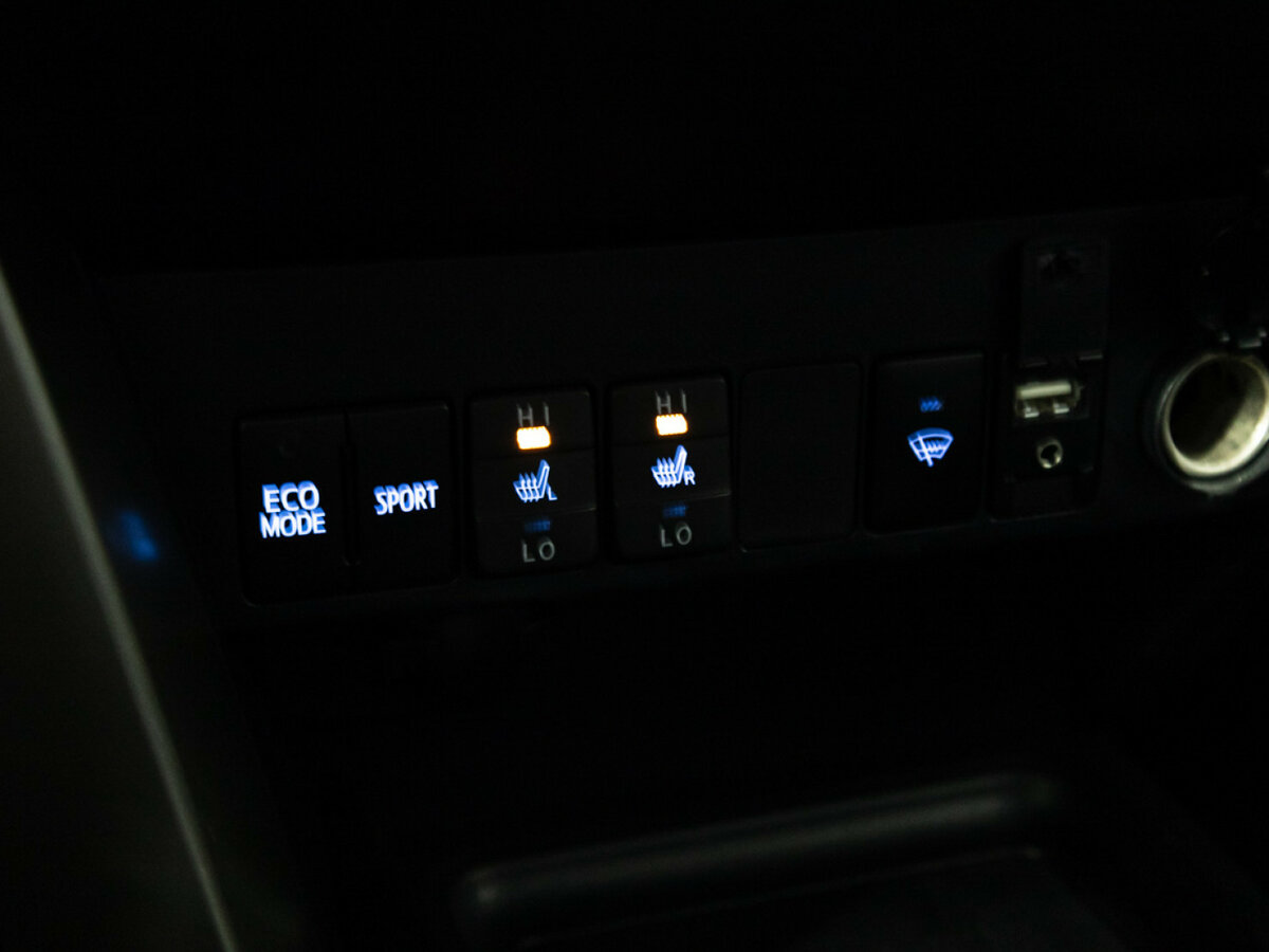 Toyota RAV4 IV (XA40), 2014 Фото №16